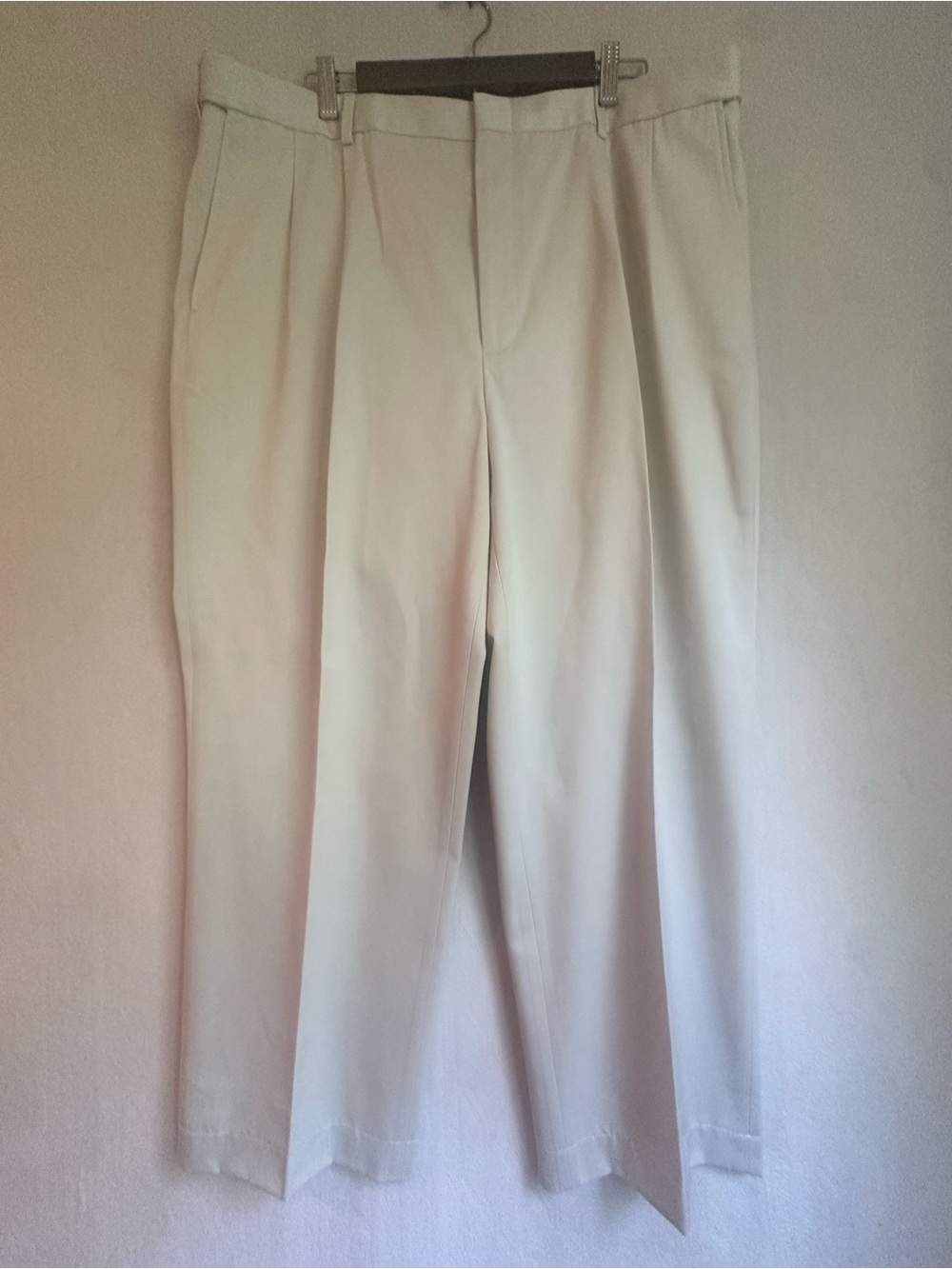 NWT Lands' End Men's Traditional Fit Pleated Dress Pants Cream Sz 40 Long
